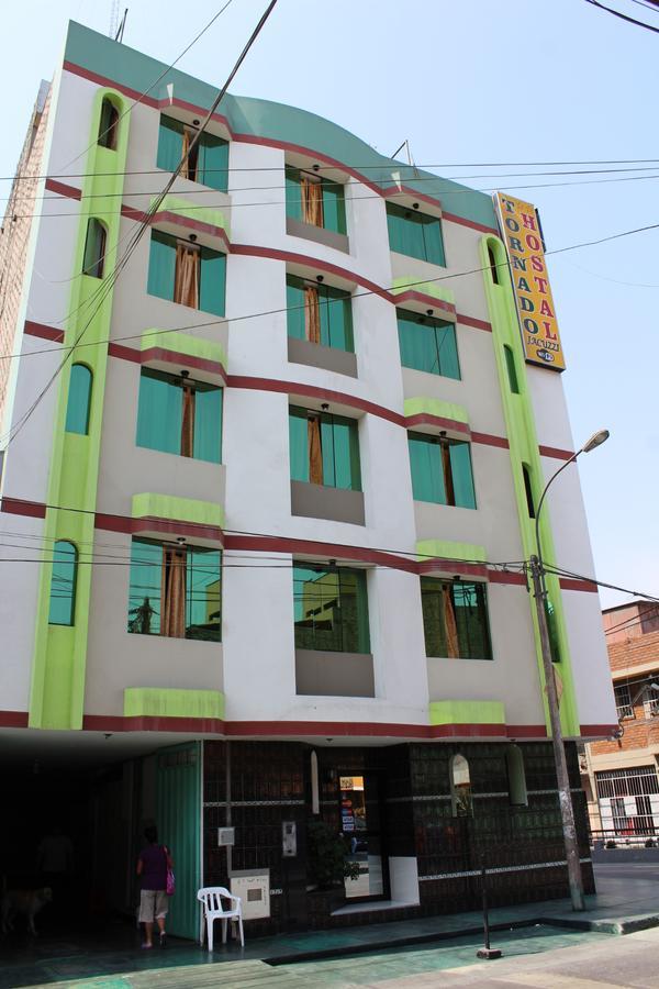 Hotel Tornado Lima Buitenkant foto